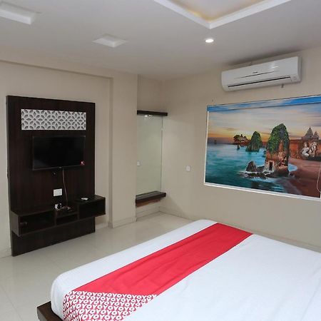 Oyo Flagship 43897 Redstone Hotel Gwalior Exterior photo