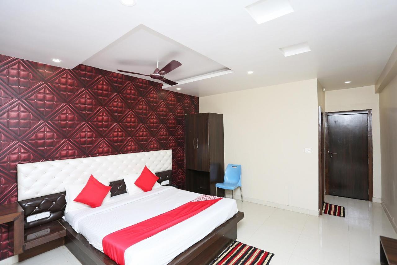 Oyo Flagship 43897 Redstone Hotel Gwalior Exterior photo